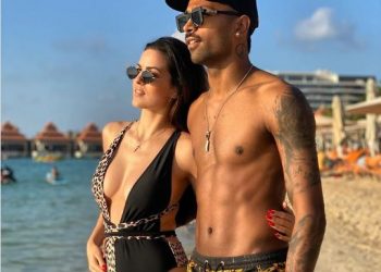 Natasa Stankovic in swimwear shares throwback picture with fiancé Hardik Pandya; see pic