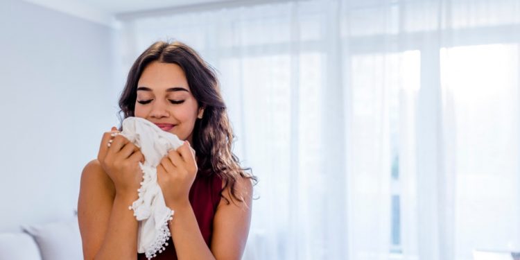 Research says smelling your lover's T-shirt can improve sleep