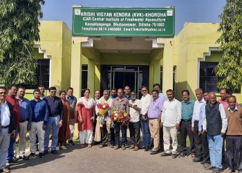 Batakrushna Sahoo being welcomed at the Krishi Vigyan Kendra