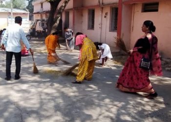 They sweep old DHH premises to press for their demand