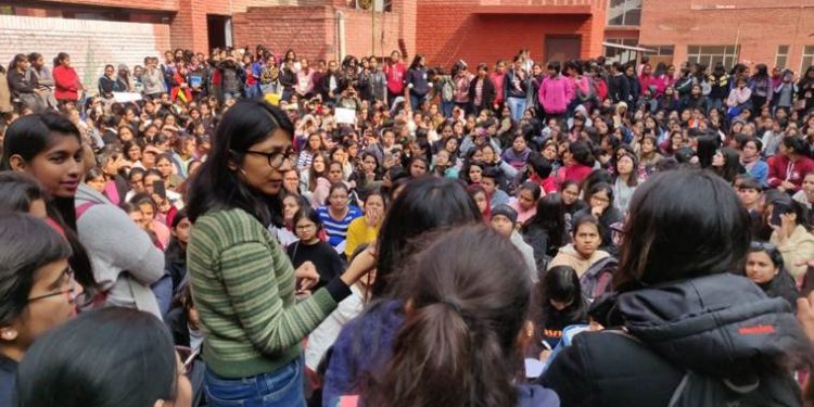 Gargi College students protesting against police inaction