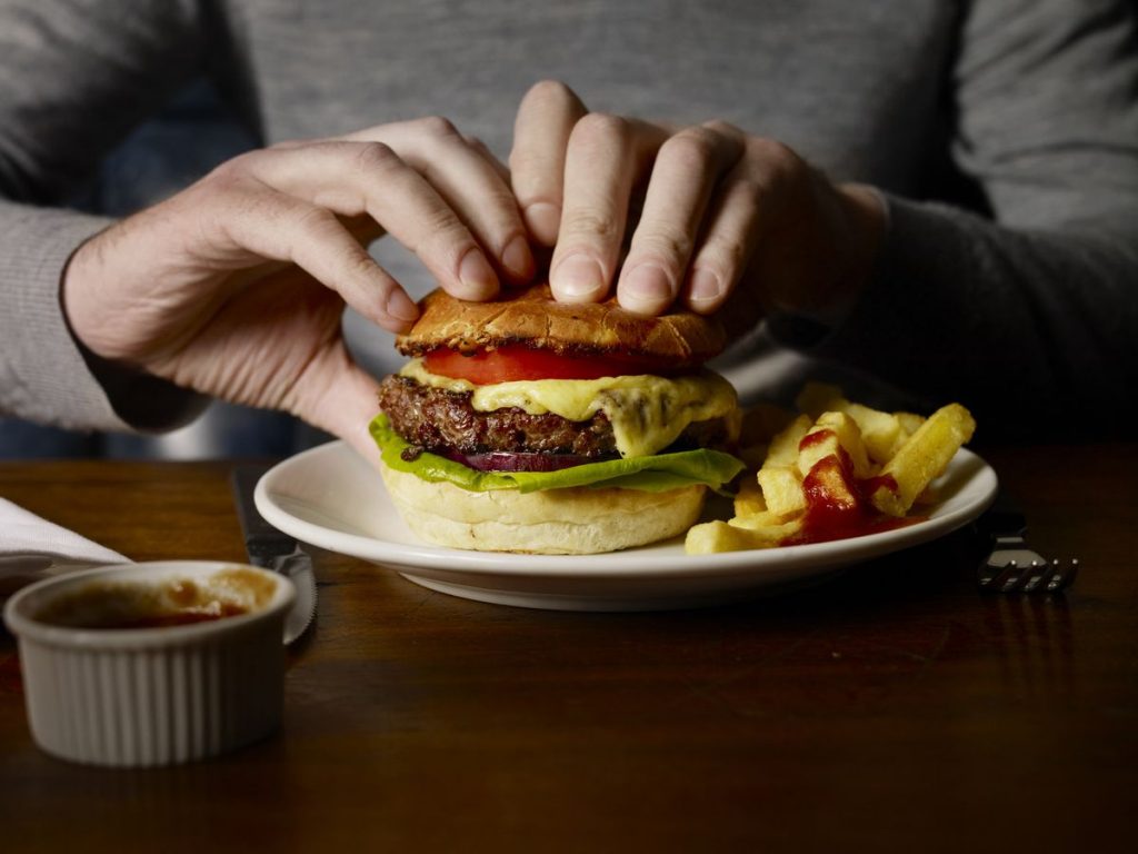 Pune man orders burgers but receives something uneatable! See pics