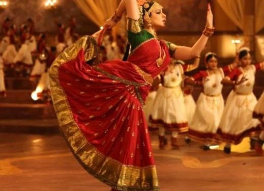 Kangana's bharatnatyam pose in Jayalalithaa biopic wows social media