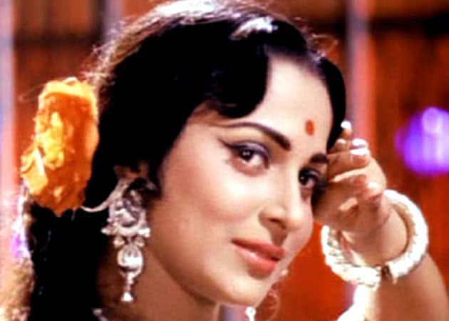 Already-married Guru Dutt was madly in love with Waheeda Rehman; The actress later married another man