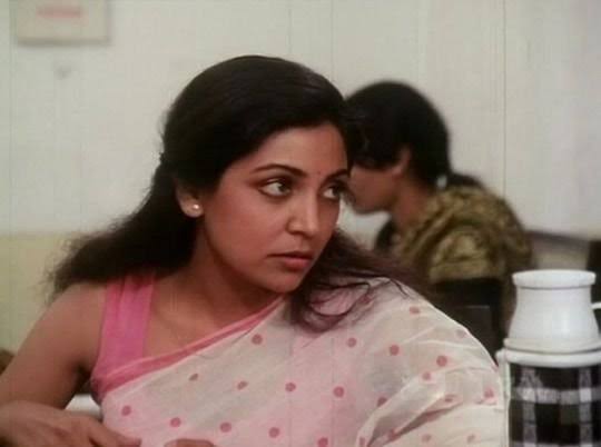 Happy B’day Deepti Naval; Lesser known facts about the Chashme Buddoor actress