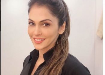 Isha Koppikar turns cop for new web show