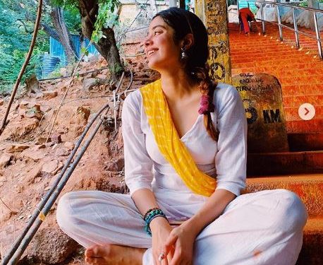 Actress Janhvi Kapoor visits Tirupati