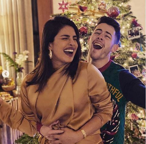 Nick Jonas-Priyanka Chopra dance to 'Aankh Marey'; watch video