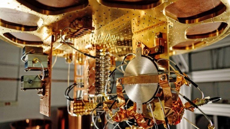 Chinese scientists make world's first light-based quantum computer