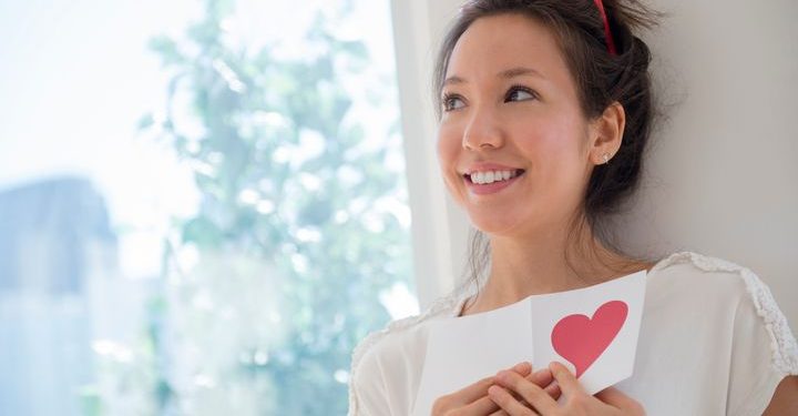 Know why distance is necessary in a relationship to maintain romance in life