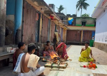 Priests conduct ‘Maharudra Yajna’ at Akhandalamani temple to ward off coronavirus