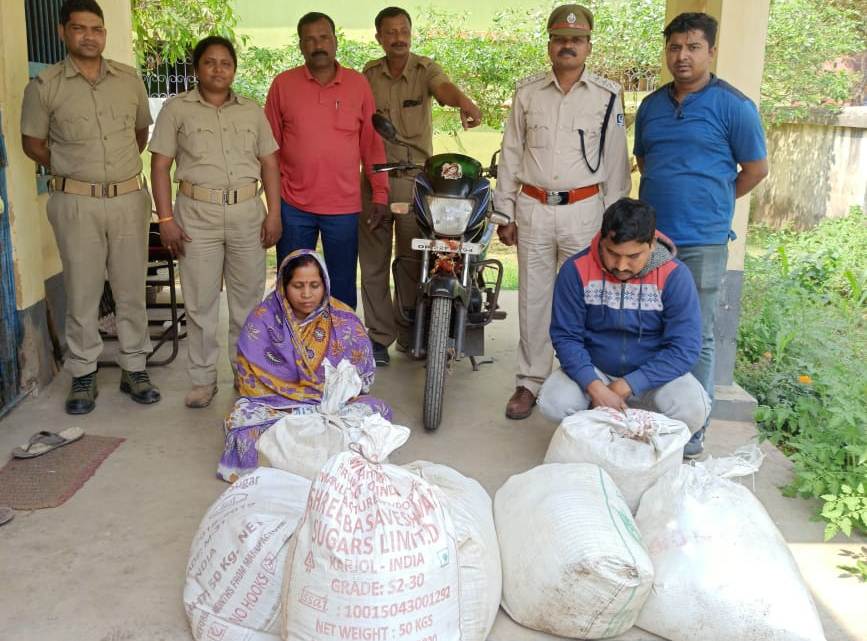 Illicit liquor seized, two arrested in Bargarh