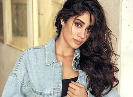 Ananya Pandey feels Janhvi Kapoor is her biggest competition