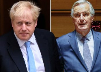 Boris Johnson (left) and Michel Barnier