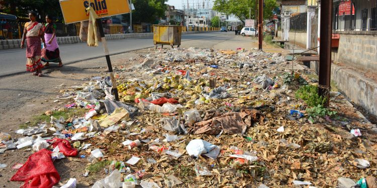 Sambalpur rots amid garbage as contractor ‘swindles’ Rs1cr