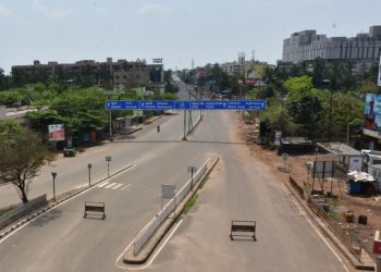 Rasulgarh area in Odisha’s Bhubaneswar wore a deserted look March 22 (Sunday) as people kept indoors supporting Prime Minister Narendra Modi’s call for ‘Janata Curfew’. (Photo: Bikash Nayak, OP)