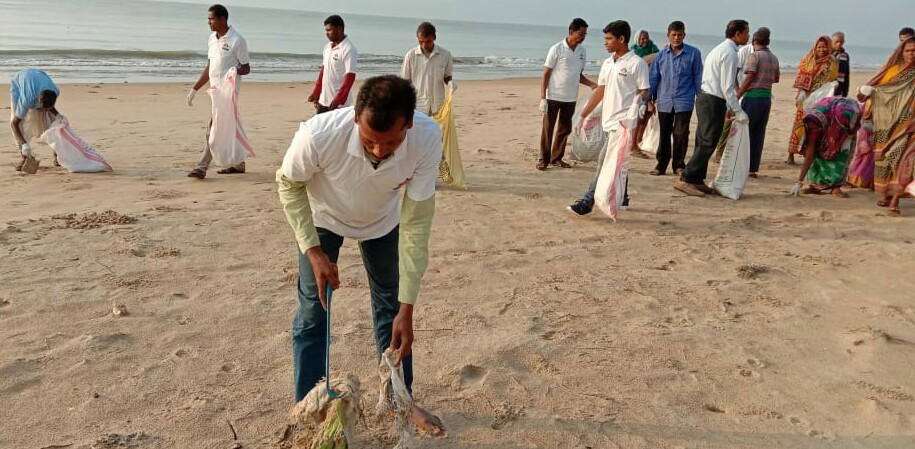 Beach cleaning drive launched in Balasore to save endangered horseshoe crabs