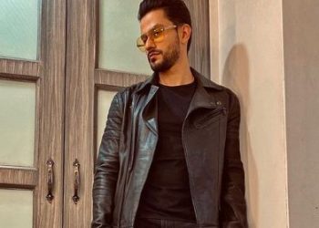 Watch: Kunal Kemmu croons to Ranbir Kapoor's songs 'Channa Mereya'