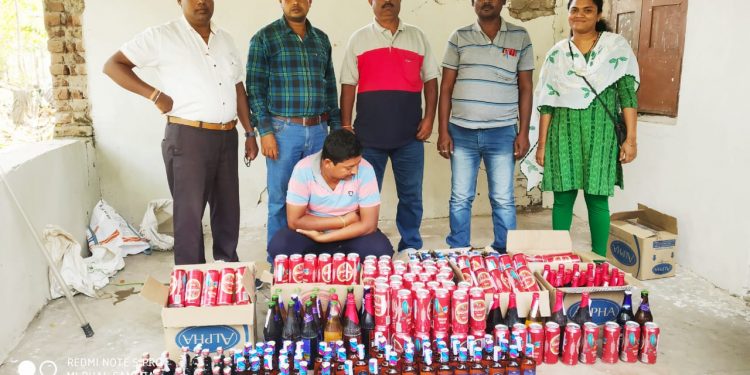 Excise officials seize Illegal liquor in Malkangiri, one arrested