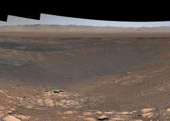 NASA Curiosity rover snaps stunning panorama of Mars surface