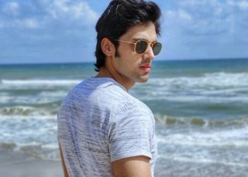 Parth Samthaan celebrates b'day on 'Kasautii Zindagii Kay' sets