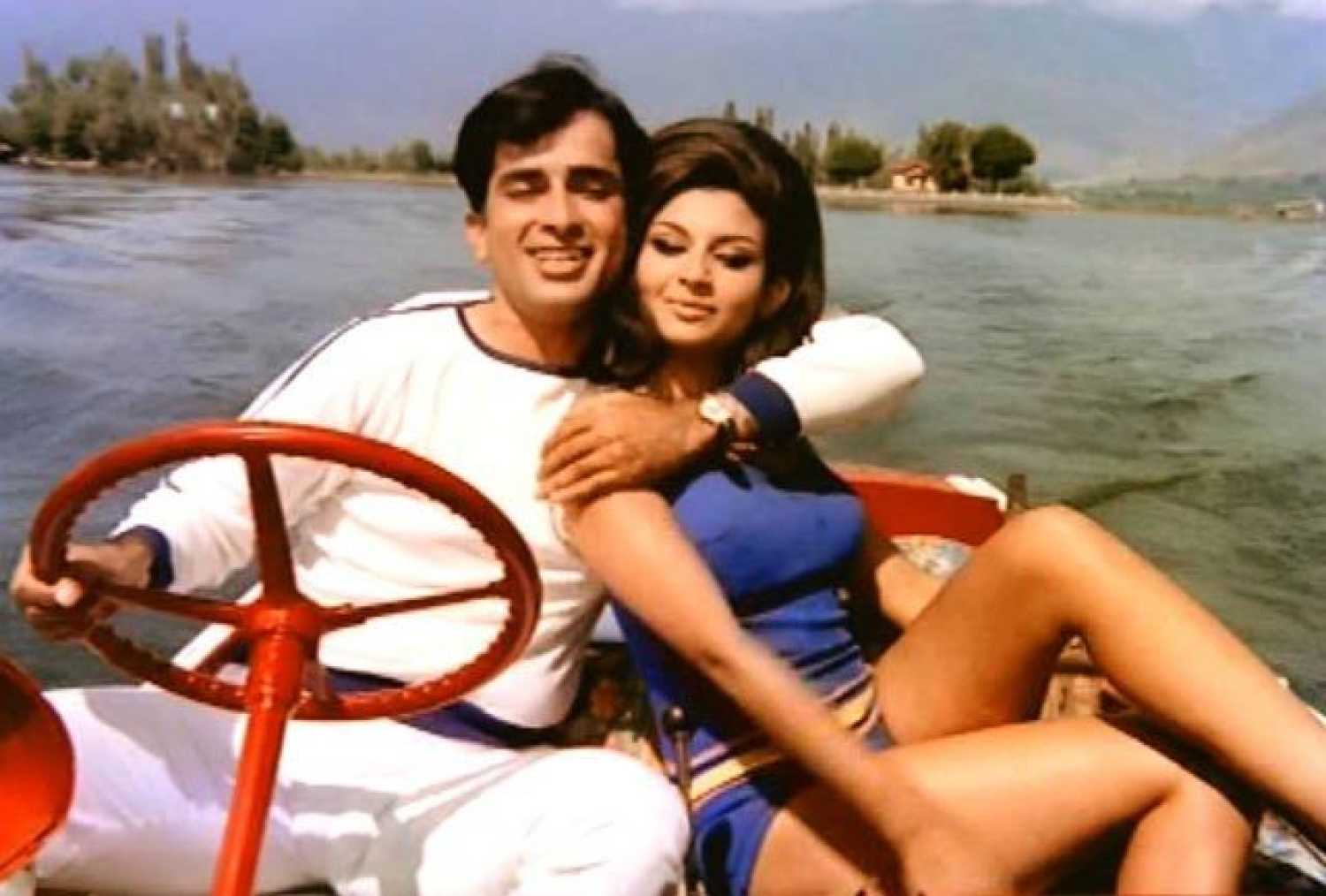 Happy B’day Shashi Kapoor: Sharmila Tagore was crazy for the veteran actor