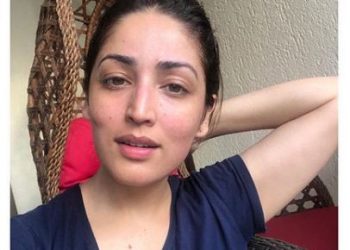 Actress Yami Gautam makes home-made scrubs amid COVID-19 lockdown