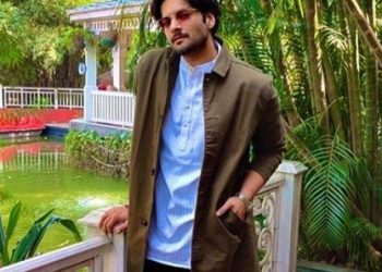 Ali Fazal wants to spend time with Joy Lobo of '3 Idiots'