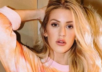 Singer Ellie Goulding helps provide phones to the homeless during lockdown