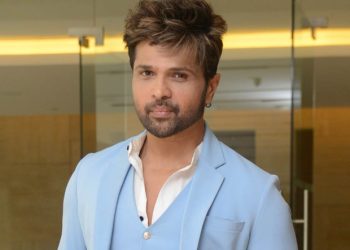 Himesh Reshammiya focuses on new songs, scripts during lockdown