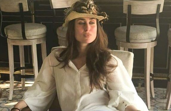 Kareena Kapoor Khan aces 'work from home' with a pout
