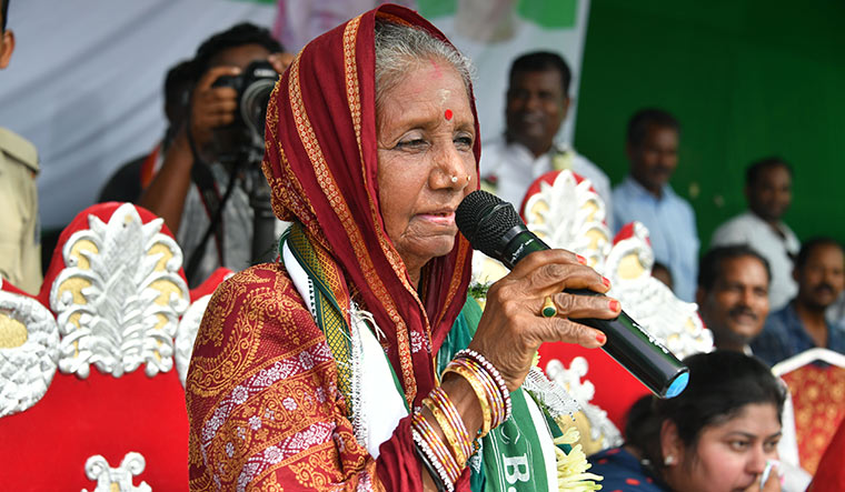 MP Pramila Bisoyi creates awareness on COVID-19 through folk song