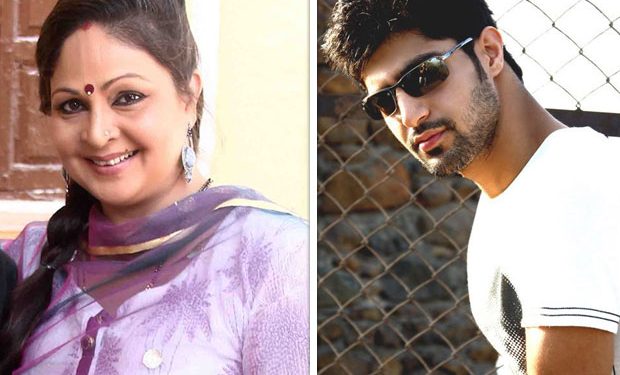 Actress Rati Agnihotri teaches son Tanuj to cook via video call during lockdown