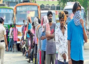 Stranded labourers not obeying social distancing norms, a headache for administration