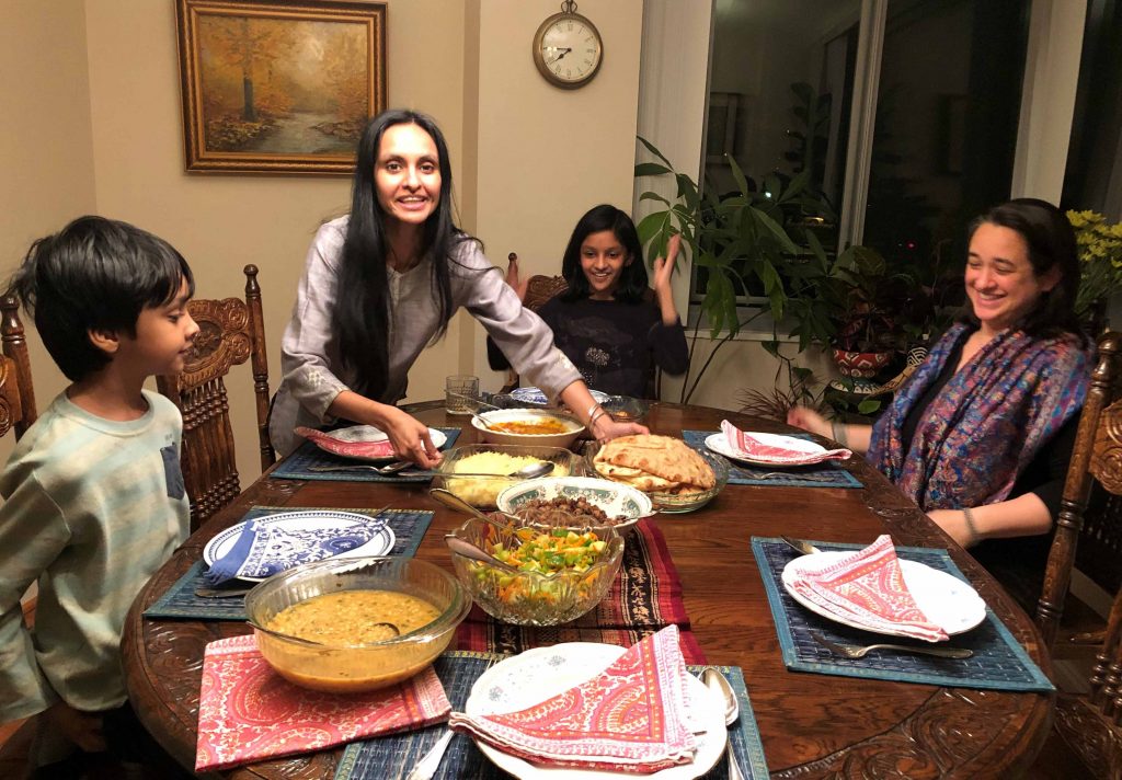 families eating together (2)