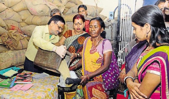 Odisha govt to provide PDS ration from today