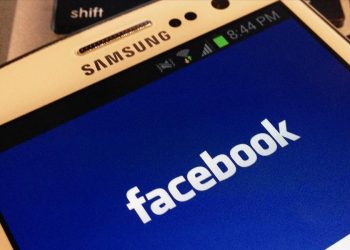 Samsung, Facebook donate smartphones, video-calling devices