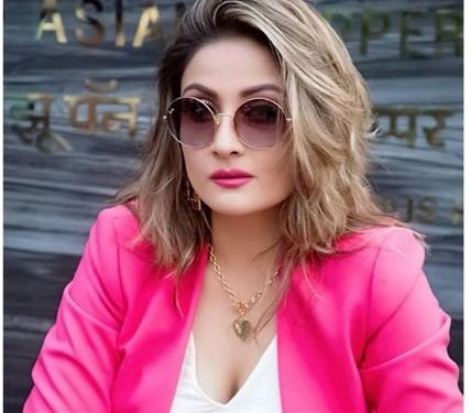 Urvashi Dholakia launches her chat show 'Trending Now'