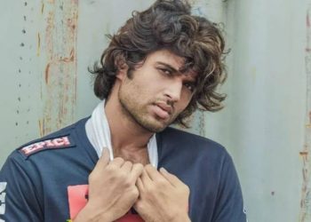 South star Vijay Deverakonda raises Rs 40 lakh through fan donations