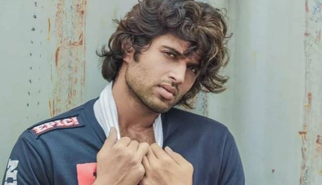 South star Vijay Deverakonda raises Rs 40 lakh through fan donations