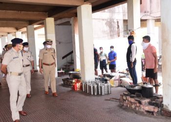 DGP Abhay visits Puri district, reviews 4th phase lockdown situation