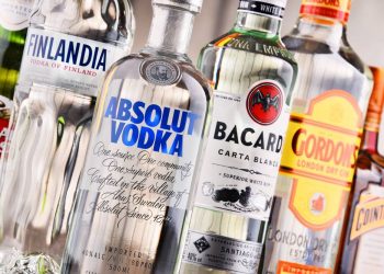 Excise commissioner bats for resuming operation in liquor factories