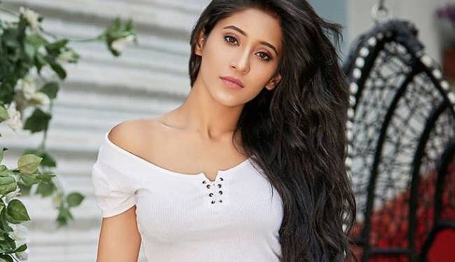 Happy birthday Shivangi Joshi; this actress is rumoured to be dating her co-star