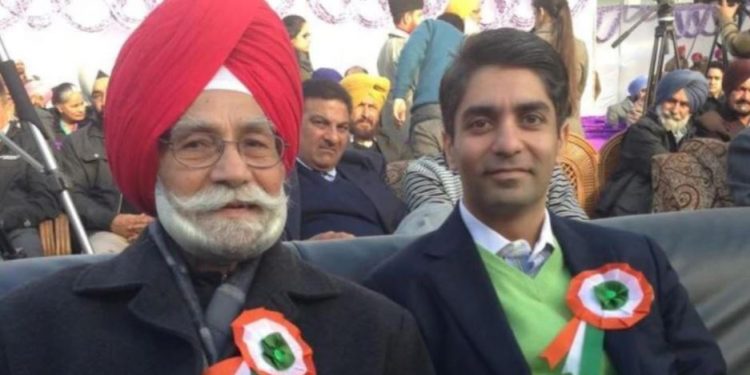 Balbir Singh Sr with Abhinav Bindra