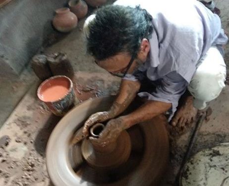 Actor Jackie Shroff turns a potter; shares pic