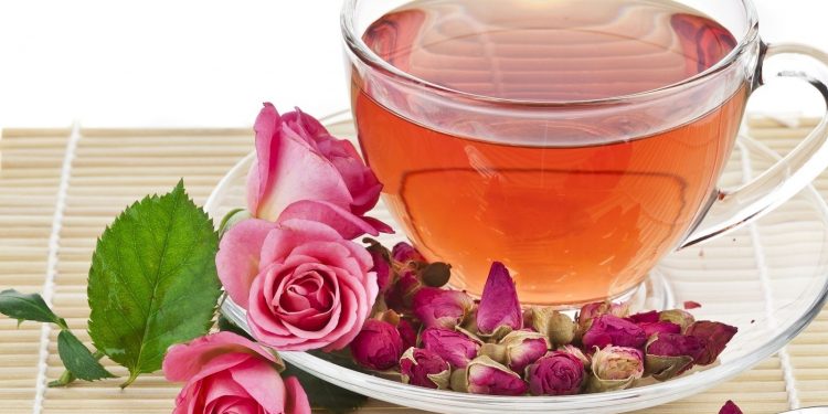 Rose tea works like magic for our body, reduces weight; Read more