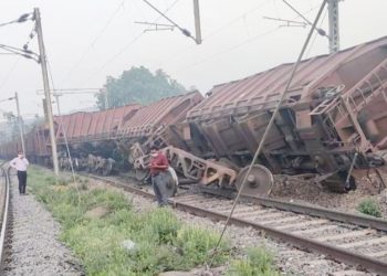 Four wagons of goods train derail in Jharsuguda 