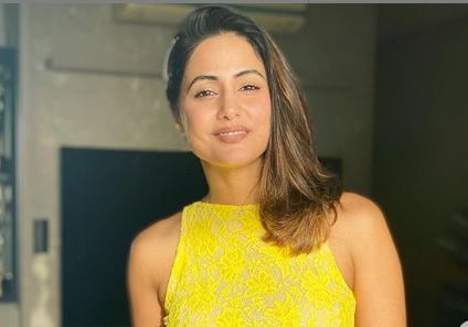 Hina Khan hits 8 million followers in Instagram, express gratitude