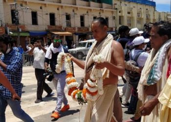 Rath Yatra ‘Agyanmalas’ reach chariots as devotees await SC’s decision