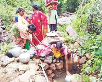Sans Swajaldhara, people drink stream water - OrissaPOST